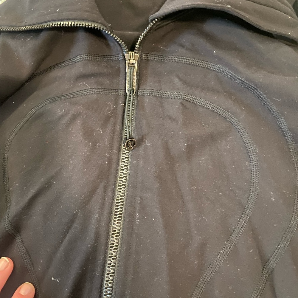 Lululemon jacket - Picture 2 of 2